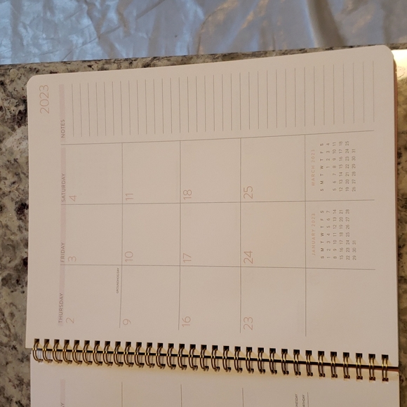 🌸🌺ORANGE CIRCLE STUDIO 12 MONTH PLANNER🌸🌺 - Picture 6 of 10